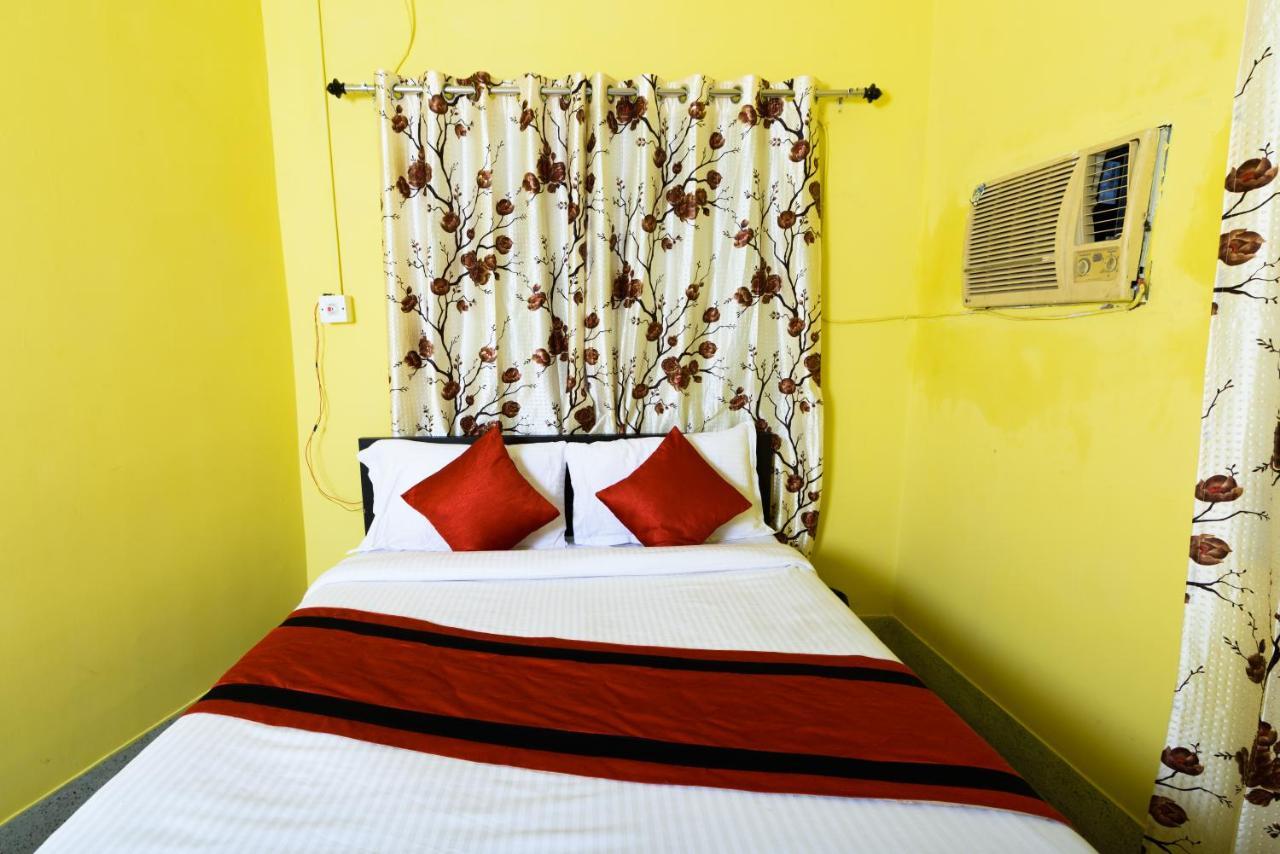 Hotel Sterling Baishakhi à Calcutta Extérieur photo