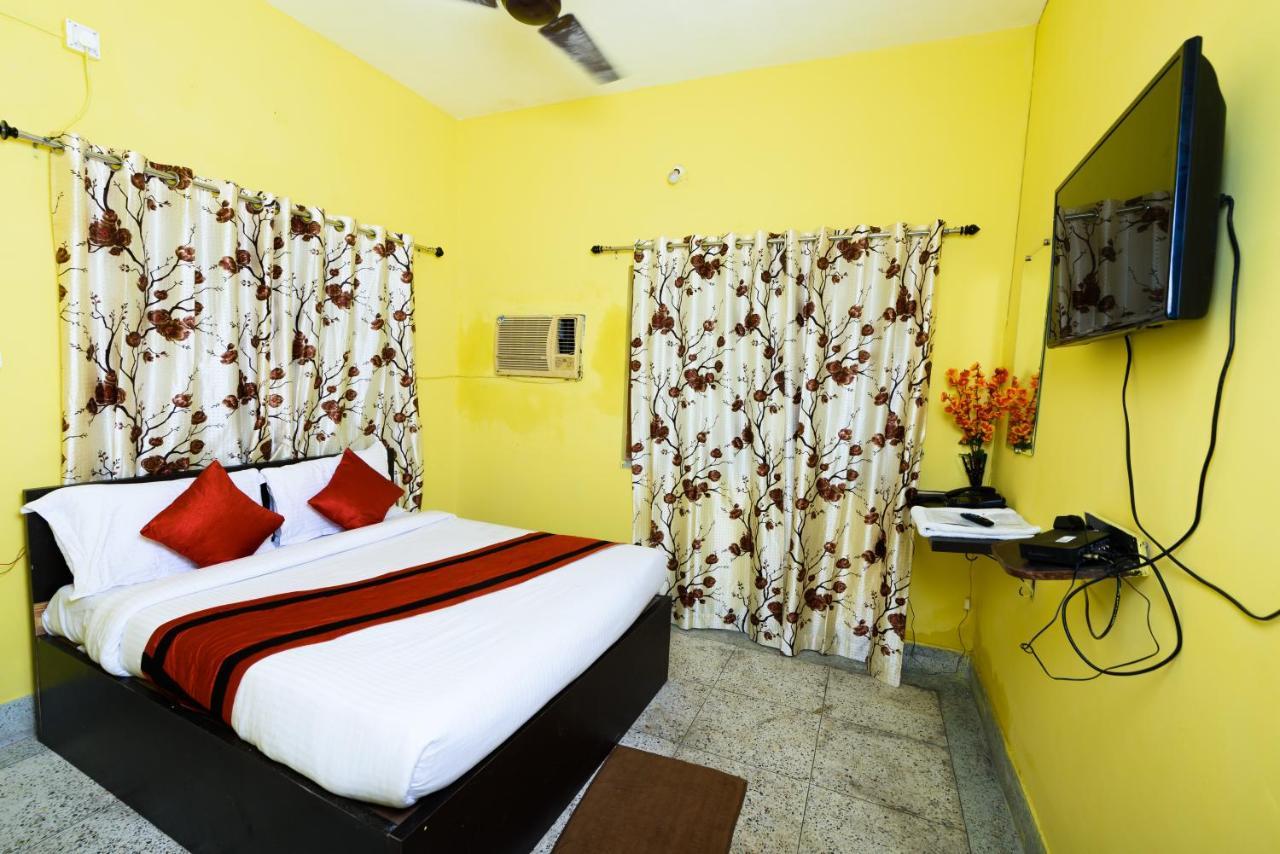 Hotel Sterling Baishakhi à Calcutta Extérieur photo