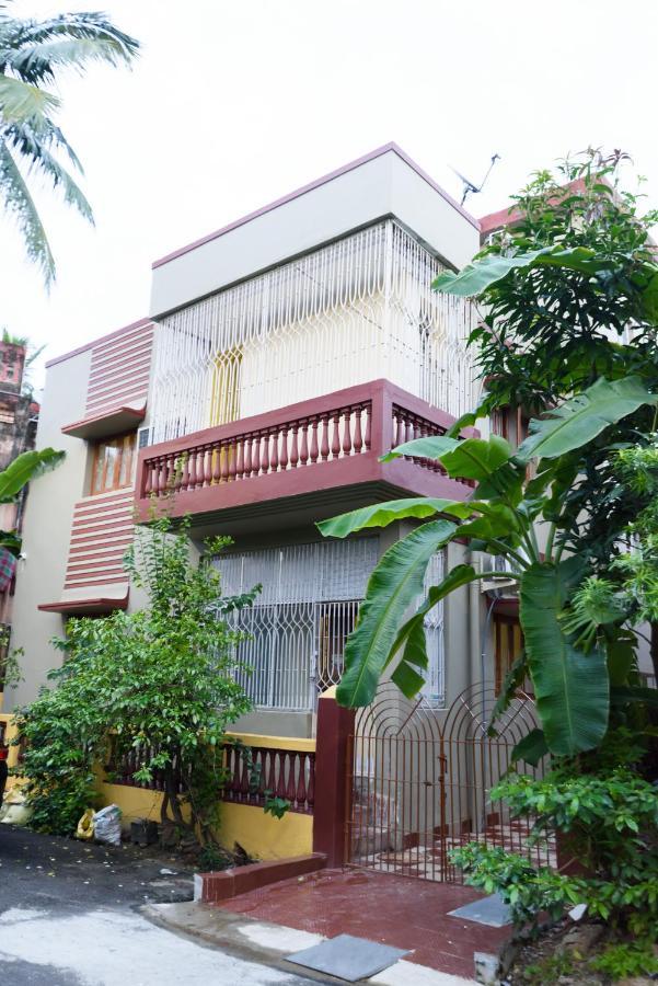 Hotel Sterling Baishakhi à Calcutta Extérieur photo
